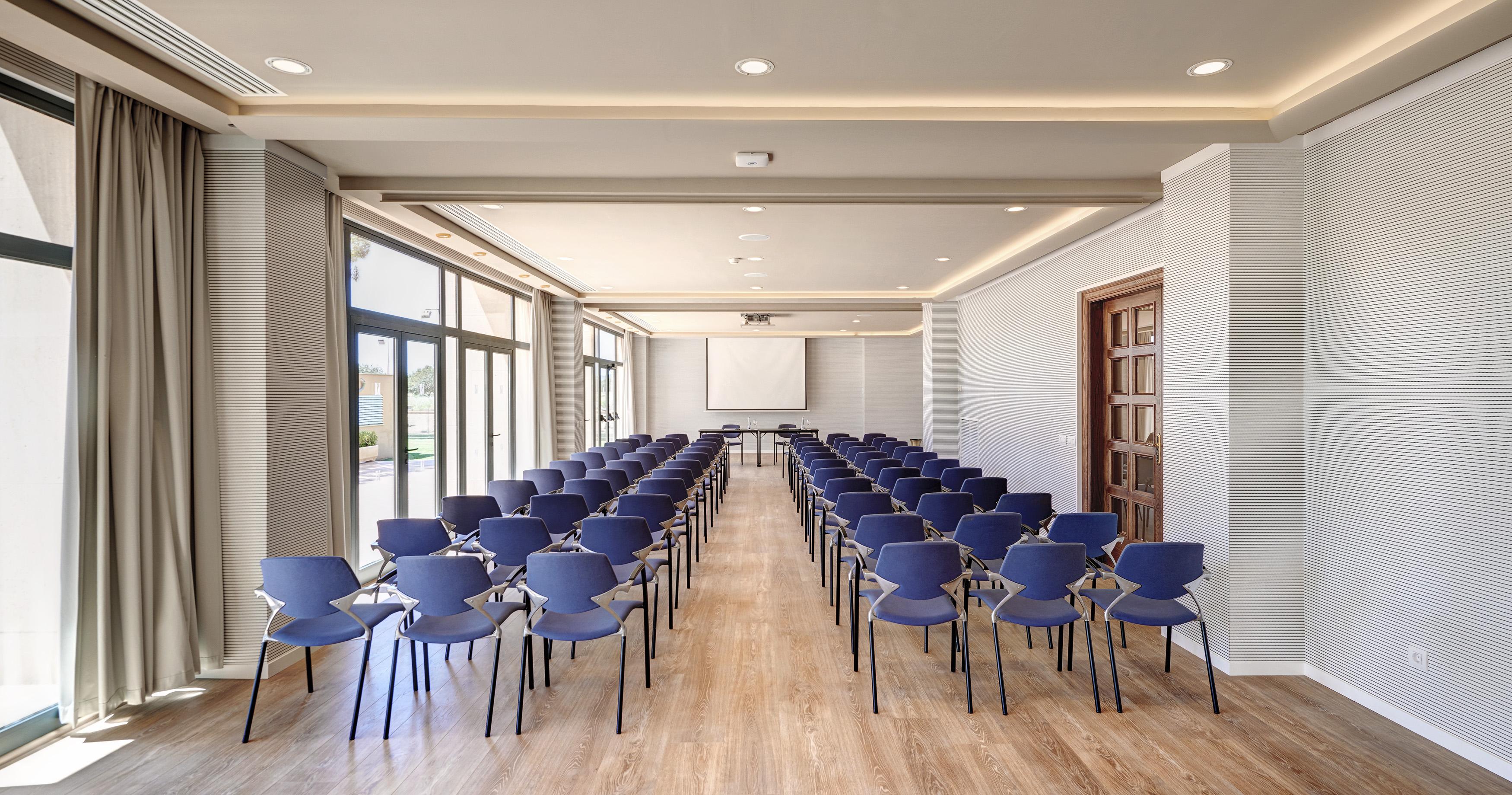 히포텔스 히포캄포 팰리스&스파 호텔 칼라 미요르 외부 사진 The conference room